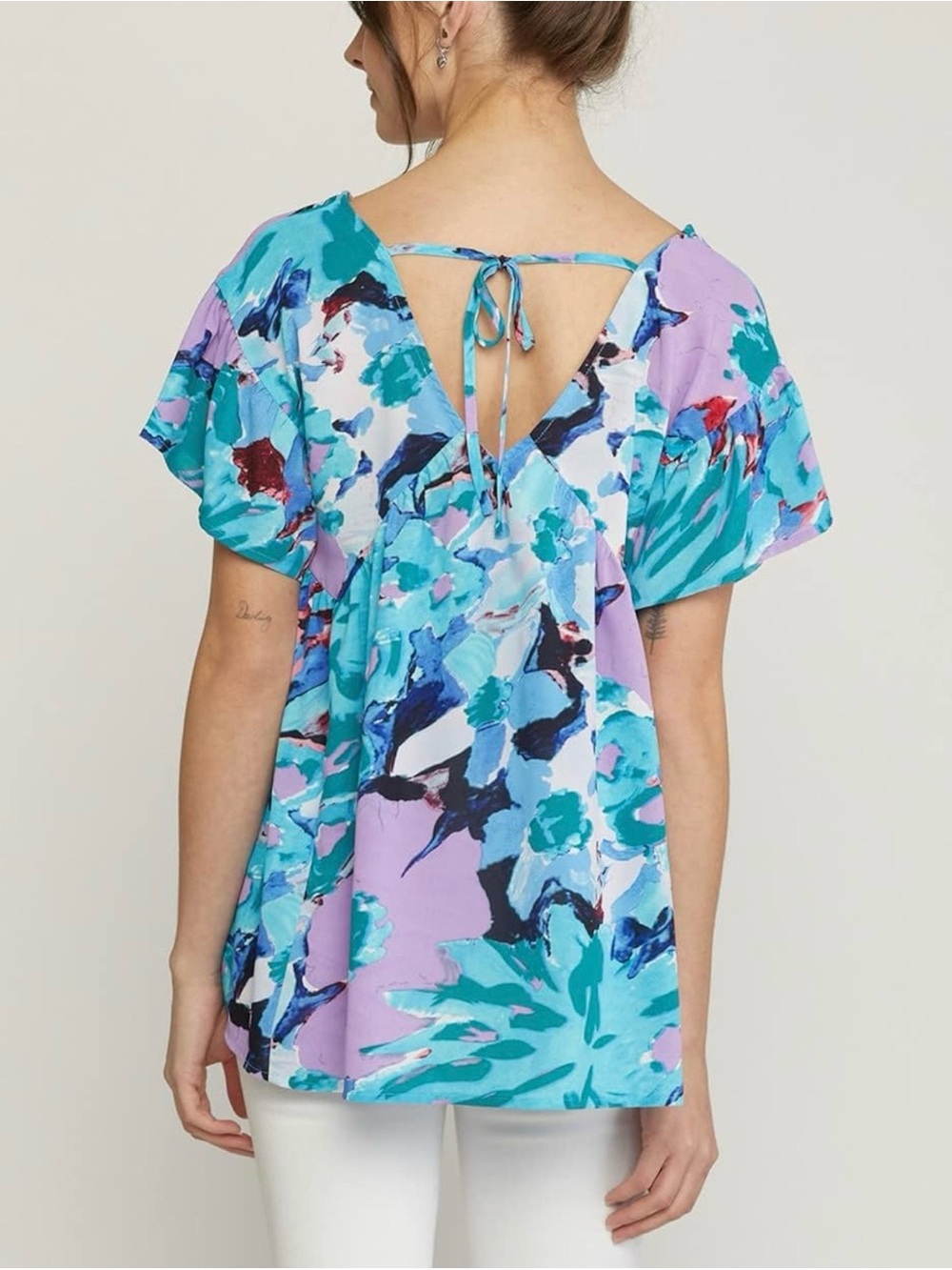 entro V-Neck Flutter Sleeve Blouse in Aqua & Lilac Floral - Picture 8 of 10